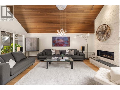 5522 DEERHORN Lane | North Vancouver British Columbia | Slide Image Eight