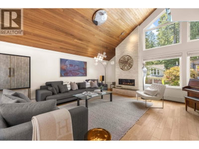 5522 DEERHORN Lane | North Vancouver British Columbia | Slide Image Nine