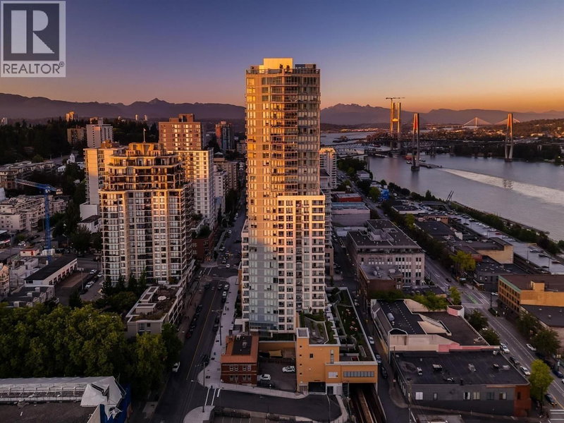 618 CARNARVON Street New Westminster British Columbia, V3M 0N9 - 2 Bedrooms Waterfront Condo For Sale