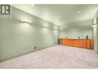 535 CRAIGMOHR Drive | West Vancouver British Columbia | Slide Image Thirty