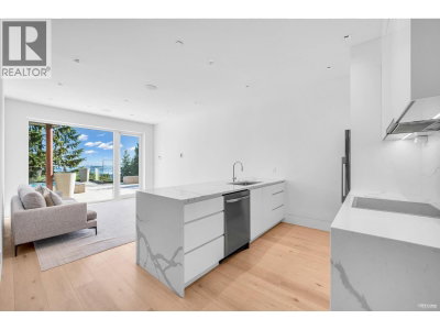 535 CRAIGMOHR Drive | West Vancouver British Columbia | Slide Image Thirty-one