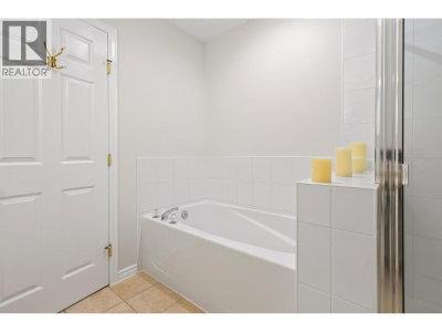 1290 AMAZON Drive | Port Coquitlam British Columbia | Slide Image Twenty-seven