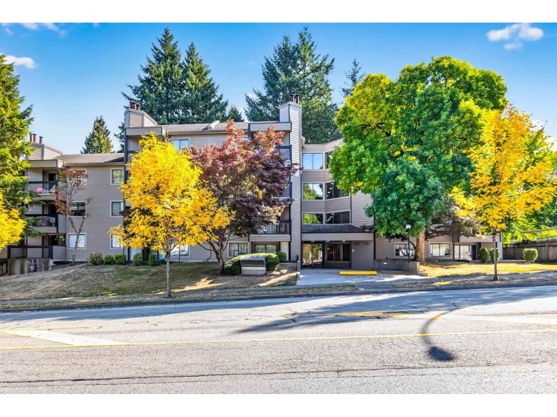 10530 154 Street Surrey British Columbia, V3R 8A2 - 2 Bedrooms Condo For Sale