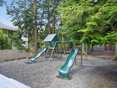 13900 HYLAND Road | Surrey British Columbia | Slide Image Thirty-four