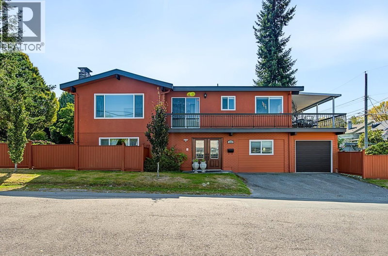 1090 35TH Avenue Vancouver British Columbia, V5W 3X5 - 5 Bedrooms Home For Sale
