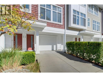 24108 104 Avenue | Maple Ridge British Columbia | Slide Image Two