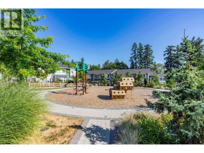 24108 104 Avenue | Maple Ridge British Columbia | Slide Image Thirty-three