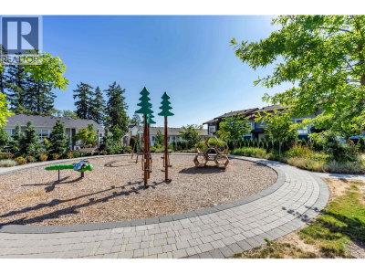 24108 104 Avenue | Maple Ridge British Columbia | Slide Image Thirty-four