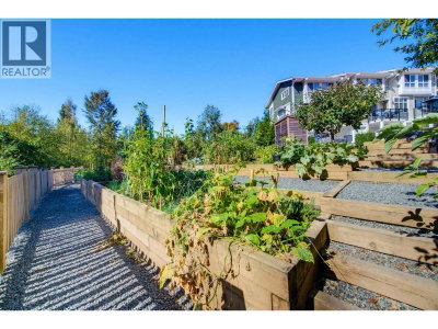 24108 104 Avenue | Maple Ridge British Columbia | Slide Image Thirty-five