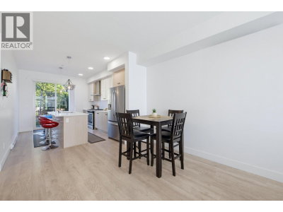 24108 104 Avenue | Maple Ridge British Columbia | Slide Image Nine