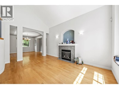 16 WILKES CREEK Drive | Port Moody British Columbia | Slide Image Three