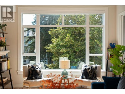 3600 WINDCREST Drive | North Vancouver British Columbia | Slide Image Eight