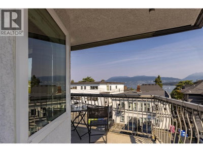 2335 YORK Avenue | Vancouver British Columbia | Slide Image Fourteen