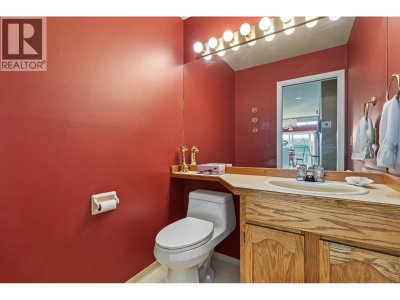 2740 WESTLAKE Drive | Coquitlam British Columbia | Slide Image Nineteen