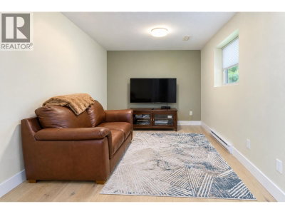 167 FERNWAY Drive | Port Moody British Columbia | Slide Image Twenty-five