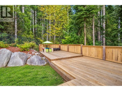 167 FERNWAY Drive | Port Moody British Columbia | Slide Image Thirty