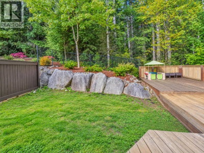 167 FERNWAY Drive | Port Moody British Columbia | Slide Image Thirty-one