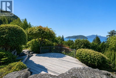90 TIDEWATER Way | Lions Bay British Columbia | Slide Image Thirteen