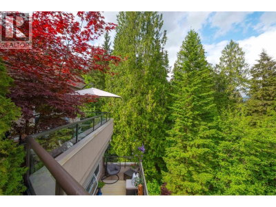 1500 OSTLER Court | North Vancouver British Columbia | Slide Image Twenty-nine
