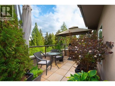 1500 OSTLER Court | North Vancouver British Columbia | Slide Image Thirty