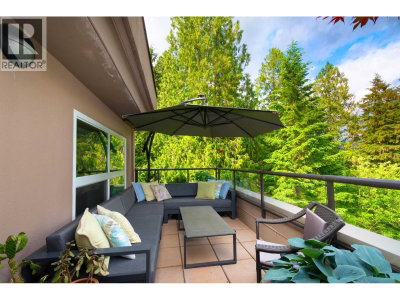 1500 OSTLER Court | North Vancouver British Columbia | Slide Image Thirty-one