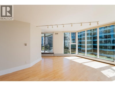 1010 BURNABY Street | Vancouver British Columbia | Slide Image Fifteen