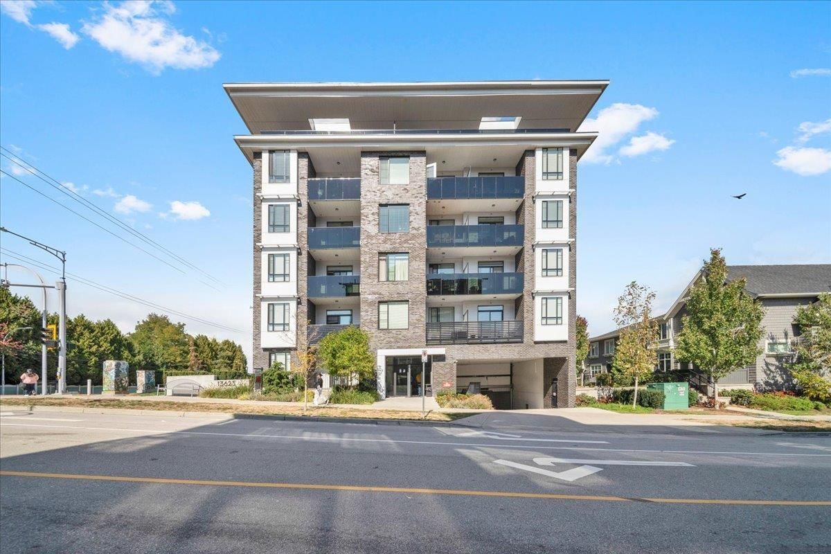 13623 81A Avenue, Surrey, British Columbia V3W 3N7