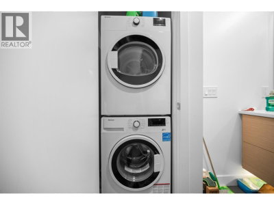 8888 OSLER Street | Vancouver British Columbia | Slide Image Ten