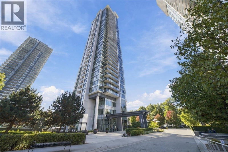 4900 LENNOX Lane Burnaby British Columbia, V5H 0G9 - 1 Bedroom Condo For Sale