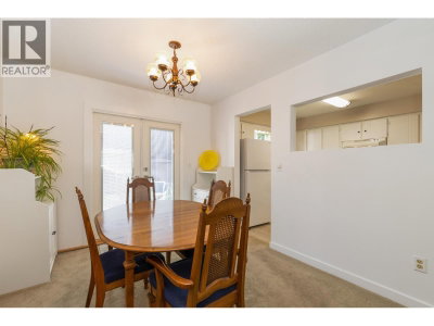 1157 EAGLERIDGE Drive | Coquitlam British Columbia | Slide Image Ten