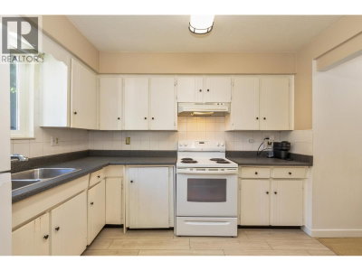 1157 EAGLERIDGE Drive | Coquitlam British Columbia | Slide Image Eleven