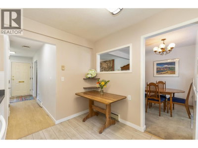 1157 EAGLERIDGE Drive | Coquitlam British Columbia | Slide Image Thirteen