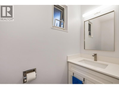 1157 EAGLERIDGE Drive | Coquitlam British Columbia | Slide Image Eighteen