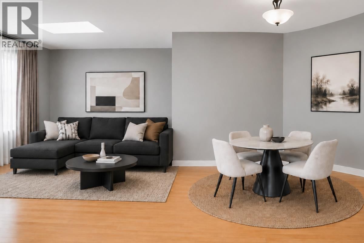 108 ESPLANADE, North Vancouver, British Columbia V7M 3M8