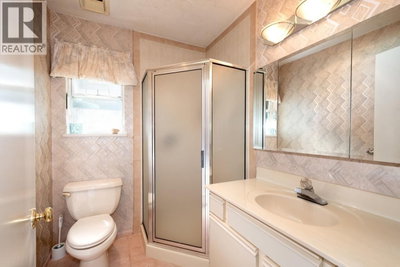 25 TIDEWATER Way | Lions Bay British Columbia | Slide Image Thirteen