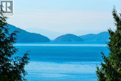 25 TIDEWATER Way | Lions Bay British Columbia | Slide Image Twenty-five