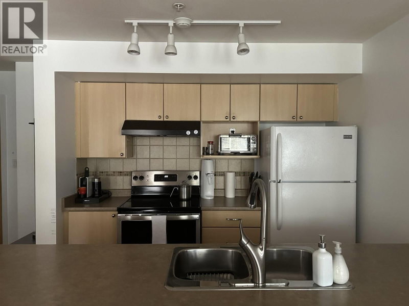 2891 HASTINGS Street Vancouver British Columbia, V5K 5J8 - 2 Bedrooms Condo For Sale