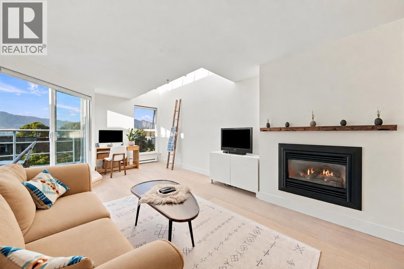 2240 YORK Avenue Vancouver British Columbia, V6K 1C6 - 2 Bedrooms Condo For Sale