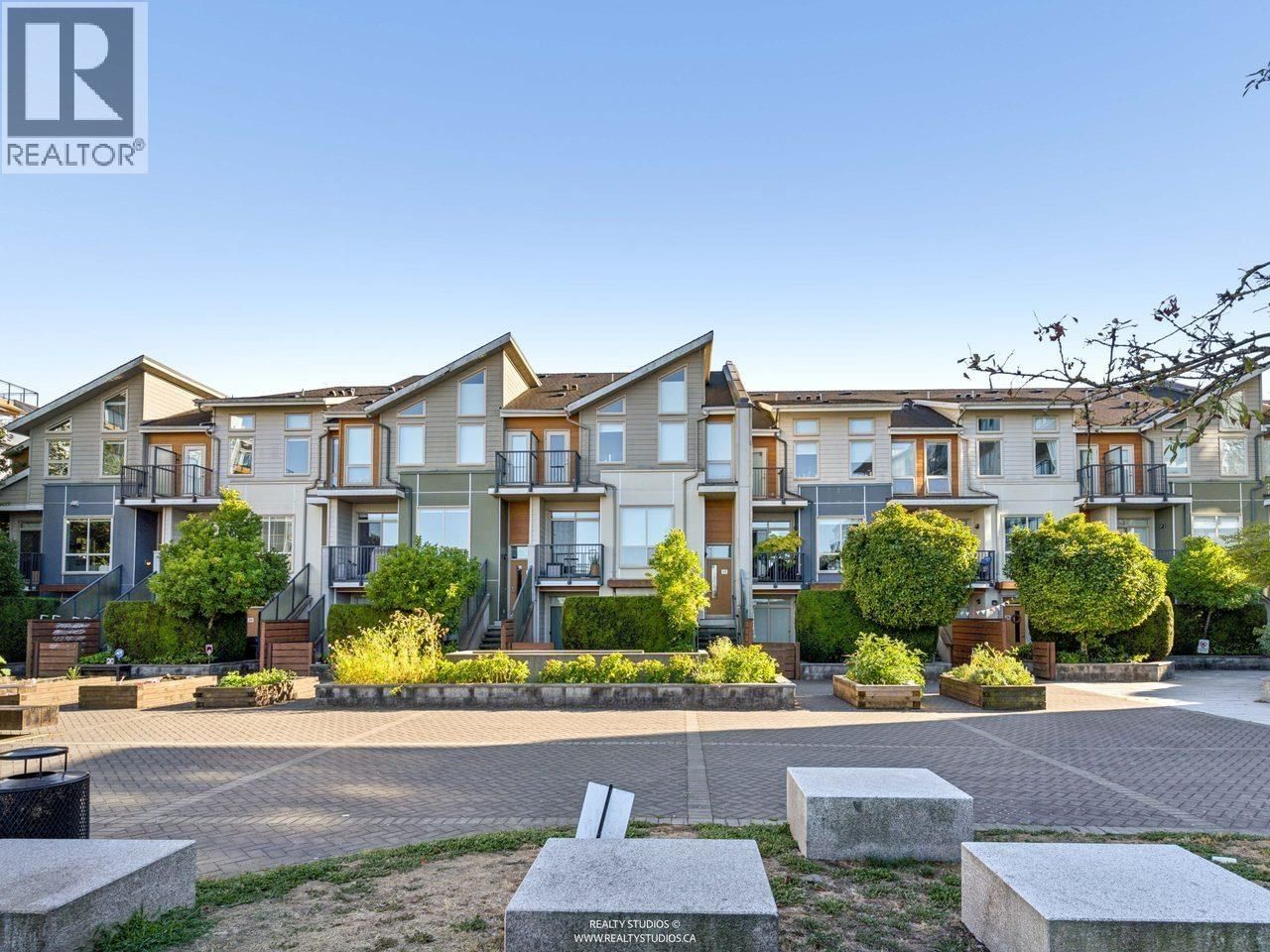 10133 RIVER Drive, Richmond, British Columbia V6X 0K8