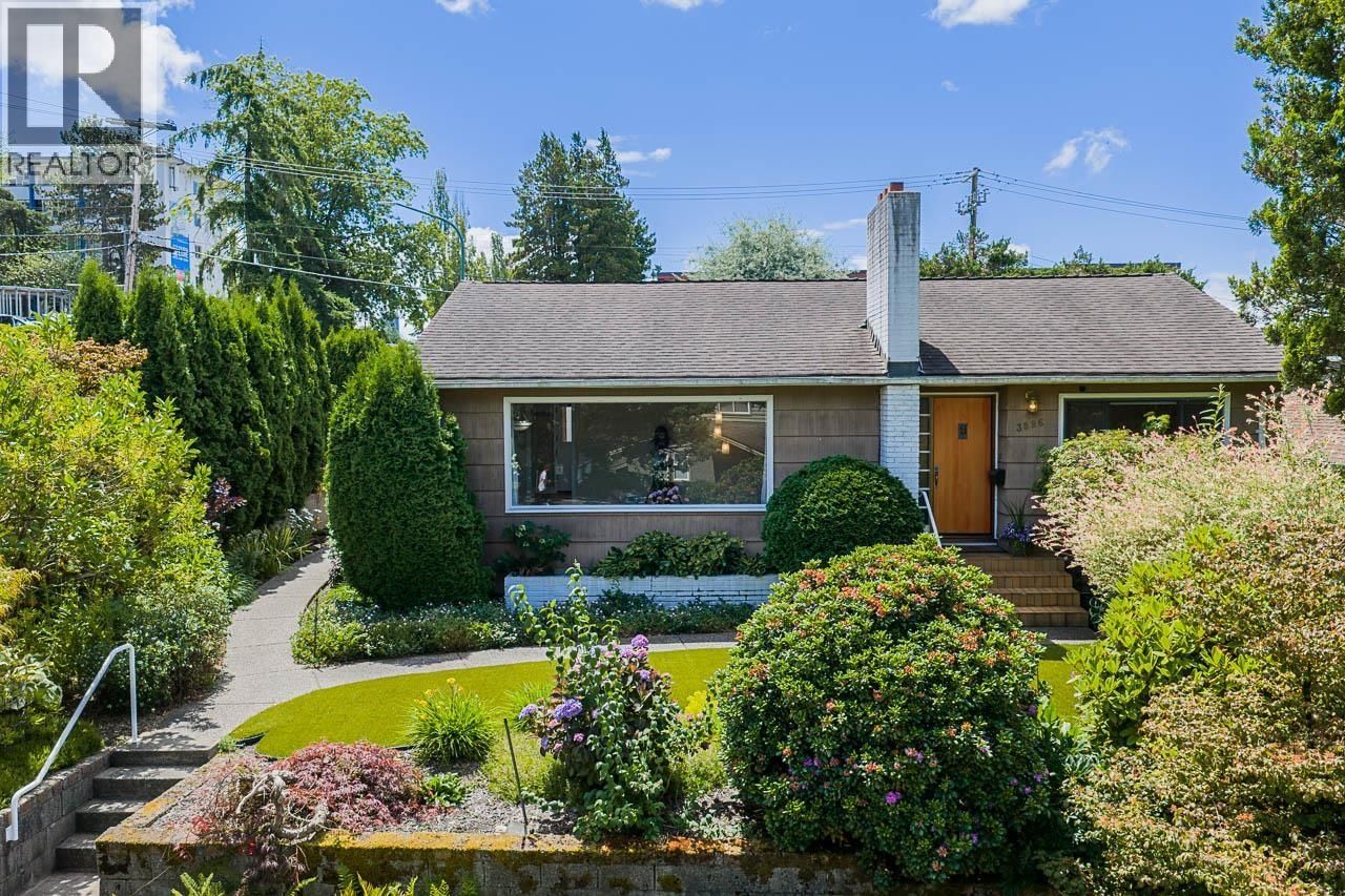 3896 ELMWOOD Street, Burnaby, British Columbia V5G 1S1