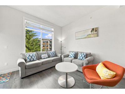 20696 EASTLEIGH Crescent | Langley British Columbia | Slide Image Two