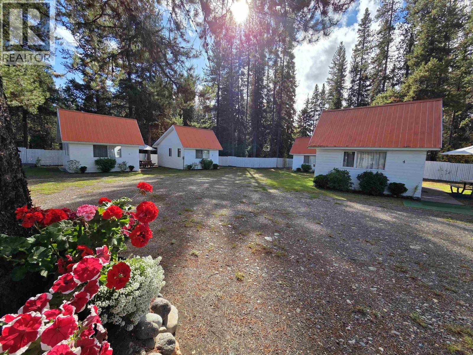 21741 HAMLET FRONTAGE Road, Topley, British Columbia V0J 2Y0