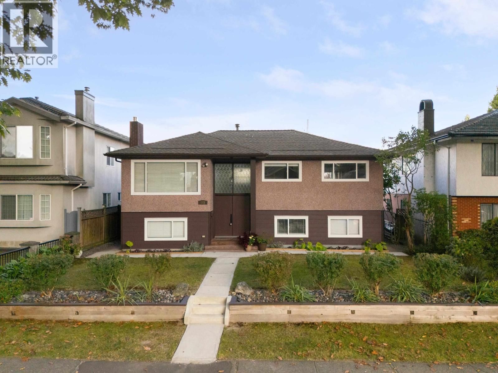 841 21ST Avenue, Vancouver, British Columbia V5V 1S3