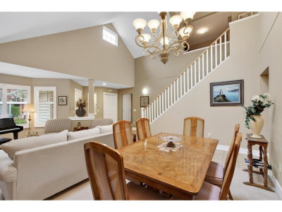 15500 ROSEMARY HEIGHTS Crescent | Surrey British Columbia | Slide Image Twelve