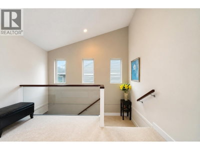 10499 MCEACHERN Street | Maple Ridge British Columbia | Slide Image Nineteen