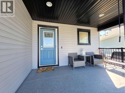 2870 GREENFOREST Crescent | Prince George British Columbia | Slide Image Two