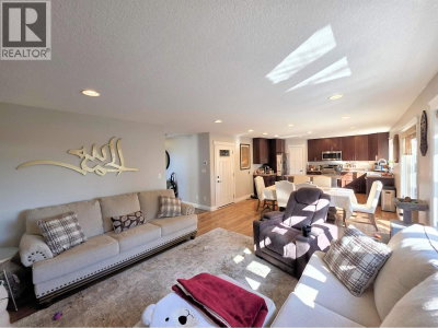 2870 GREENFOREST Crescent | Prince George British Columbia | Slide Image Seven