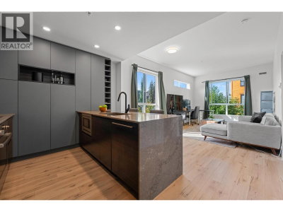55 KLAHANIE Drive | Port Moody British Columbia | Slide Image Seven
