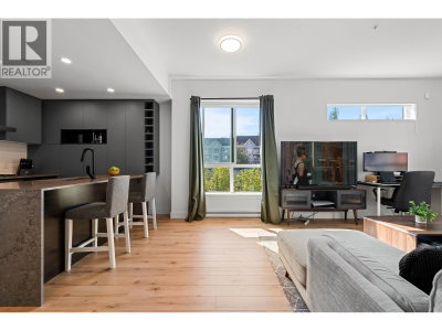 55 KLAHANIE Drive | Port Moody British Columbia | Slide Image Nine