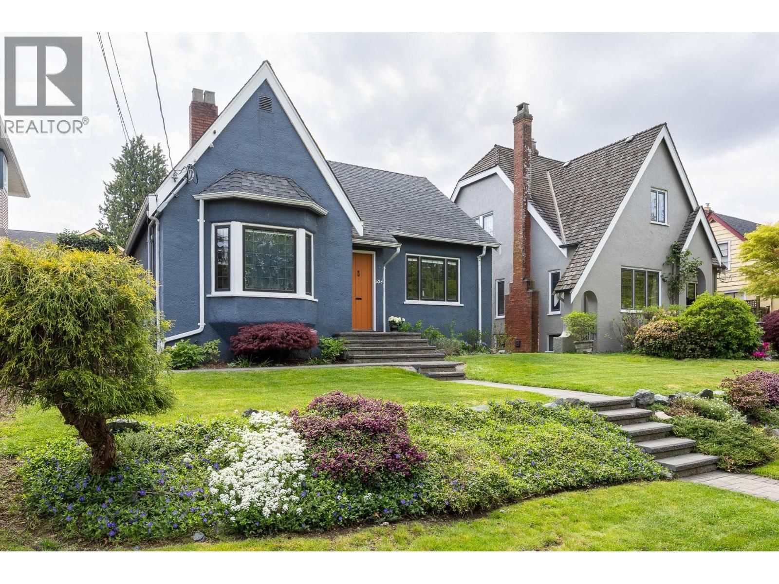 524 SECOND Street, New Westminster, British Columbia V3L 2M3
